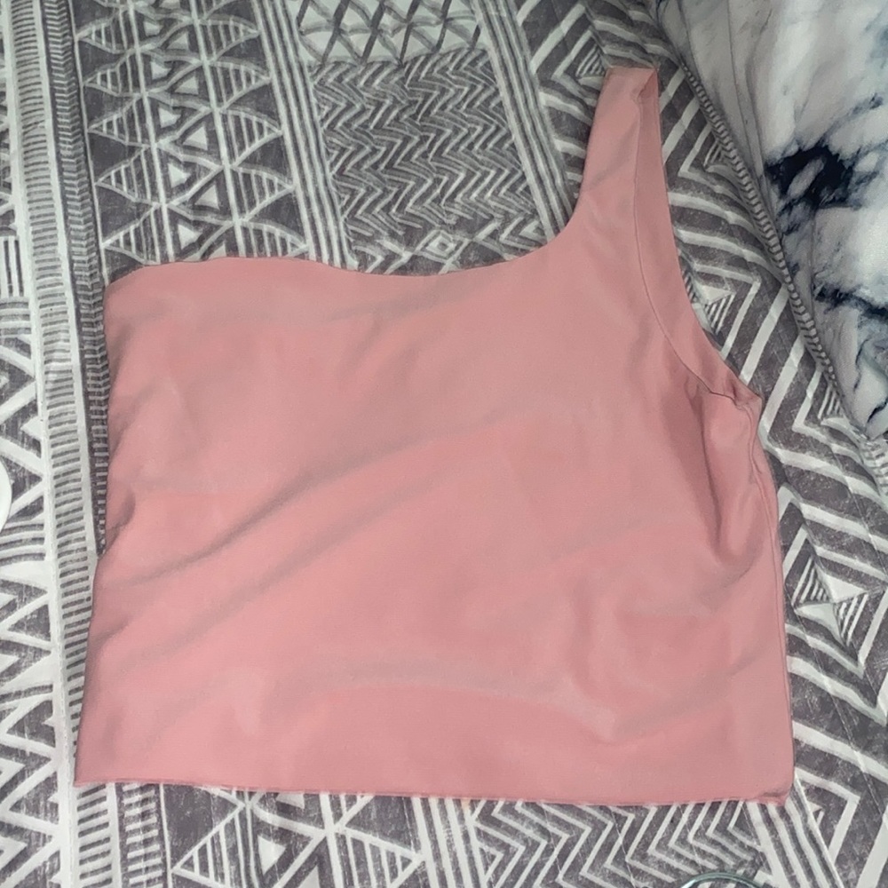 Cute pink top